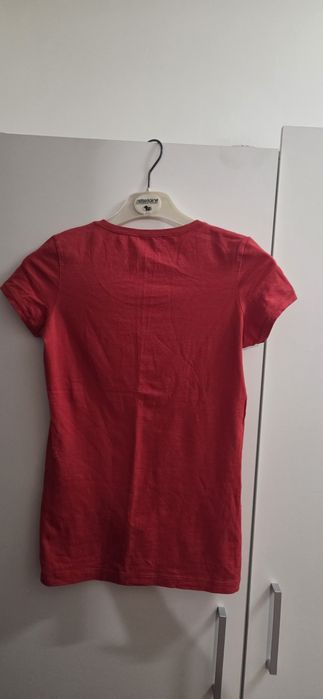 Tricou  Guess,marimea S,stare buna