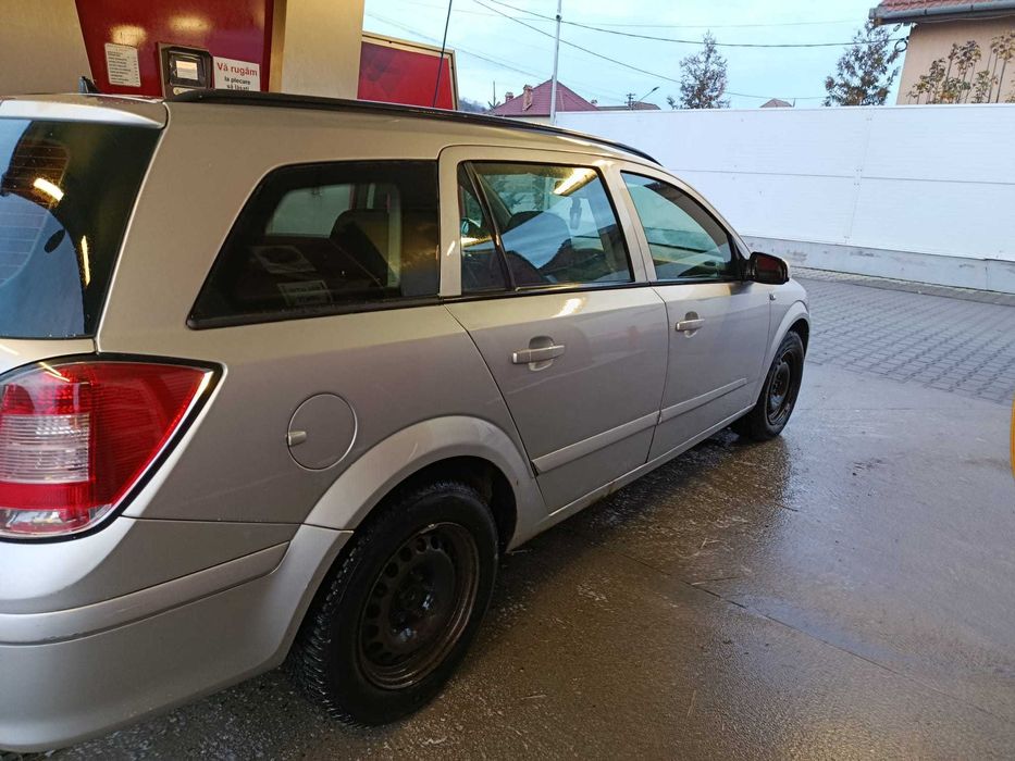 Opel Astra H Caravan 1.7 CDTI