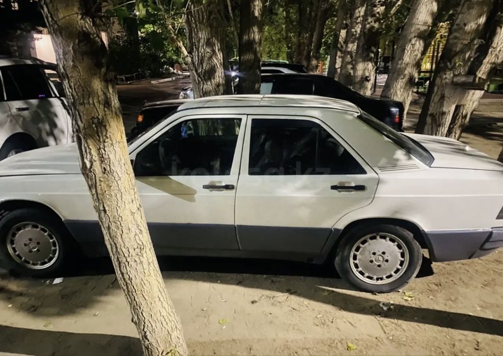 Mersedes benz 190