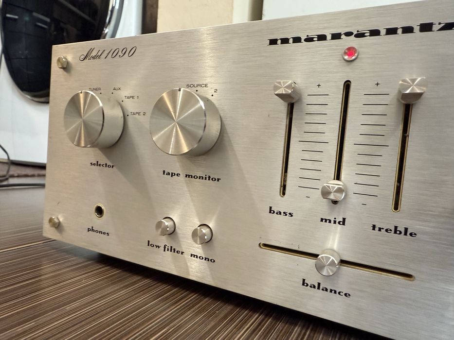 Marantz 1090 Качествен стерео усилвател