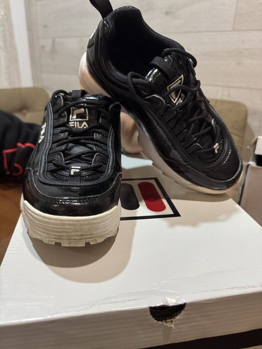 Женски обувки FILA, номер 38