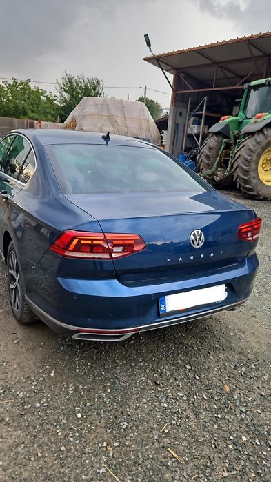 Vând Volkswagen Passat Facelift, 2.0 TDI, Highline,  150 CP, an 2020