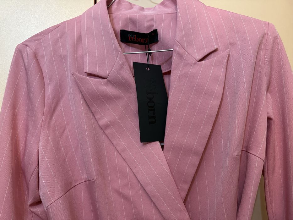 Чисто ново сако в розово на Cliche с етикет