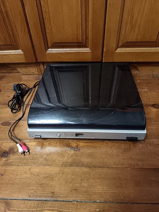 Грамофон TCM 234207