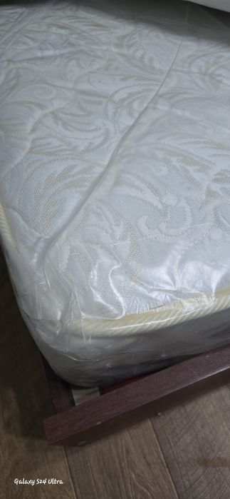 Матрас+непромокаемый наматрасник