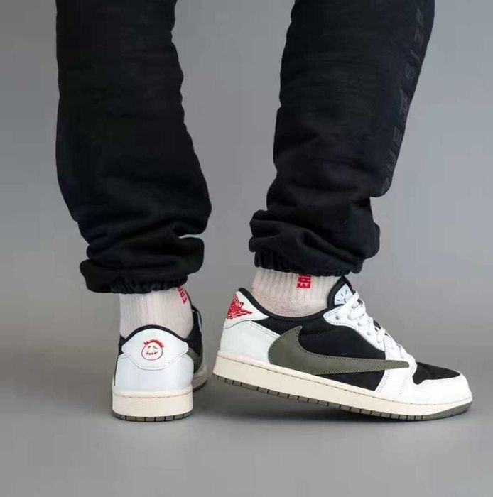 Кроссовки мужские NIKE