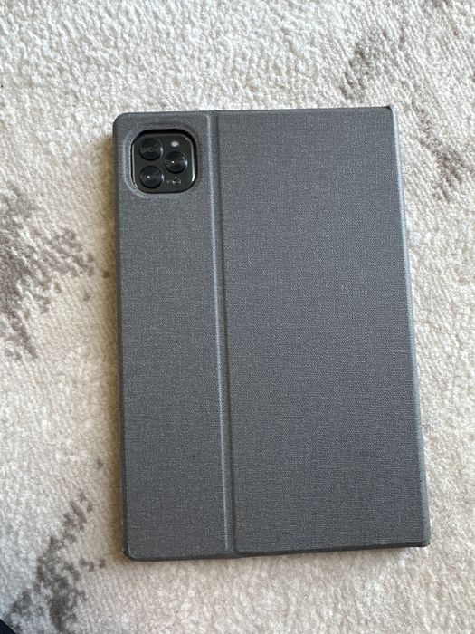 planshet qora rangda dryarli ishlatilmagan