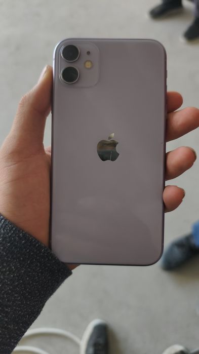 Продам айфон 11 состояние хорошее