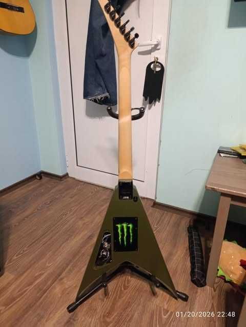 Китара Jackson JS 32 King V с DiMarzio x2n