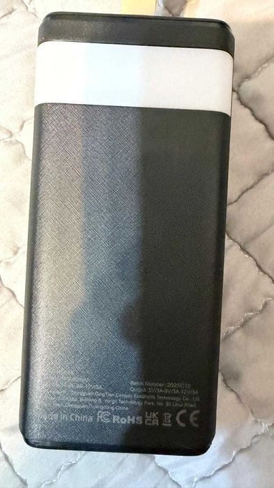 Power bank 100.000 mAh, Încărcare Rapidă Bidirecțională de 22.5W, nou 300 RON