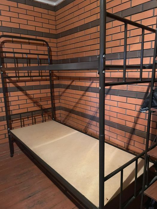 Продам двух ярусные кровати