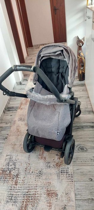 Бебешка количка peg perego