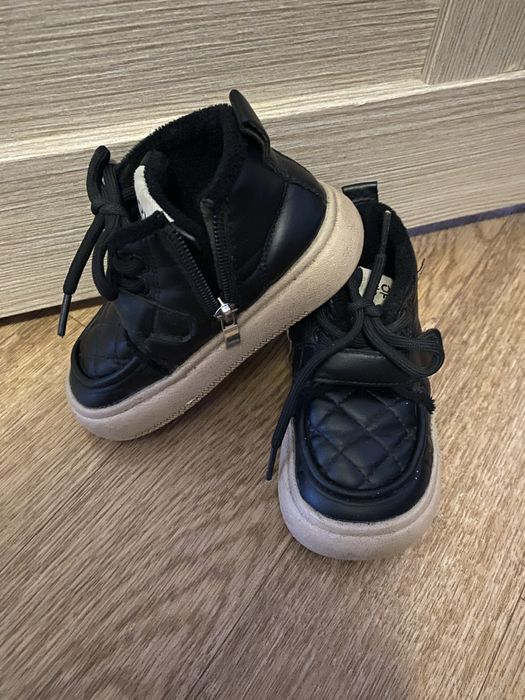 Продам ботиночки