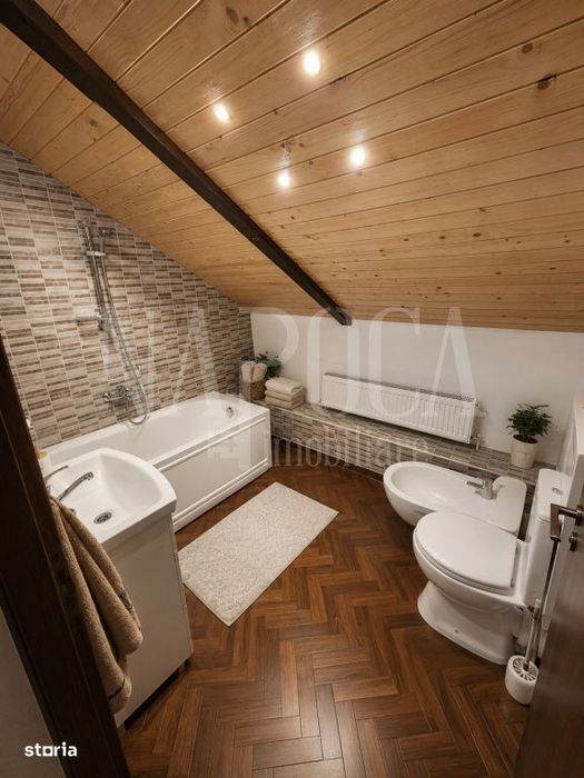 Casa 5 camere de vanzare in Tineretului Oradea, Oradea