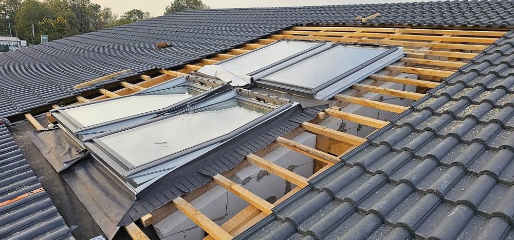 Reparații Infiltrații Velux – Montaj Rame Etanșare și Reparații Acoperișuri