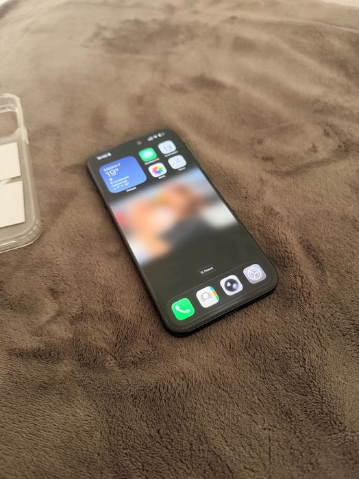 Iphone 15 pro max 256gb 88% идеал