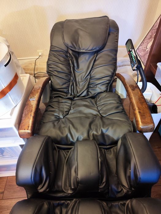 Массажное кресло