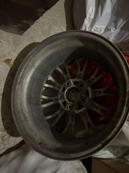 Продам диски r18 на бмв