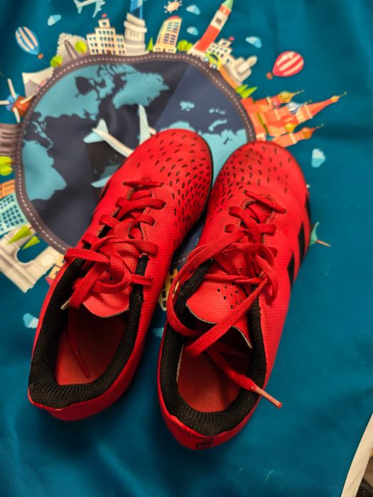 Детски футболни обувки Adidas