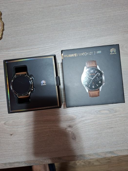 Смарт часовник Huawei gt2