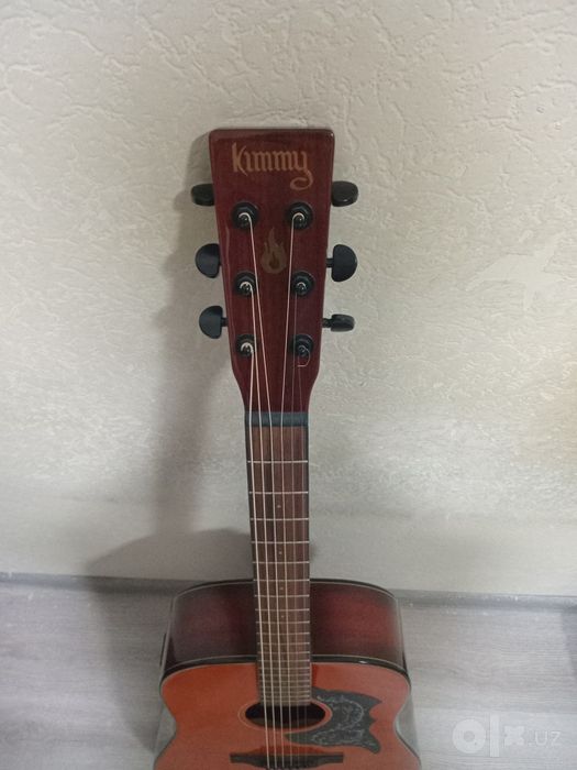 Gutar, getara, gitara. Acoustic guitar.