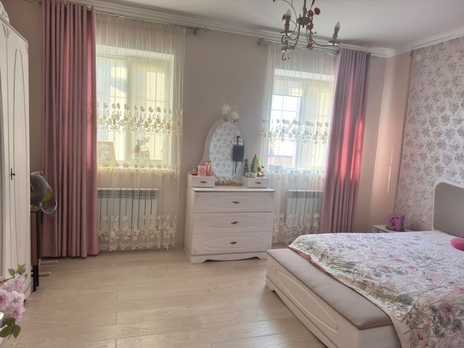 Продам спальный гарнитур