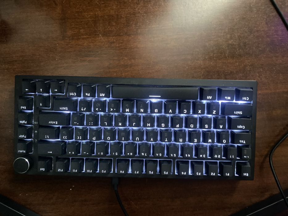 Продам б/у клавиатуру ajazz ak820