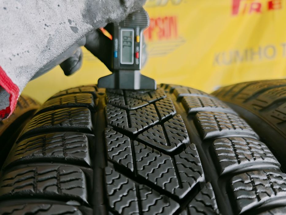 225/50R18 Pirelli run flat steluță