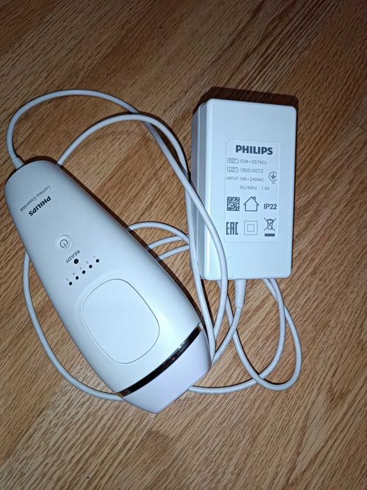 Фотоэпилятор Philips Lumea