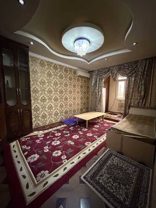 Гагарин Кинап Орка Томонида 2 хоналик Гиштли квартира сотилади 3 этаж