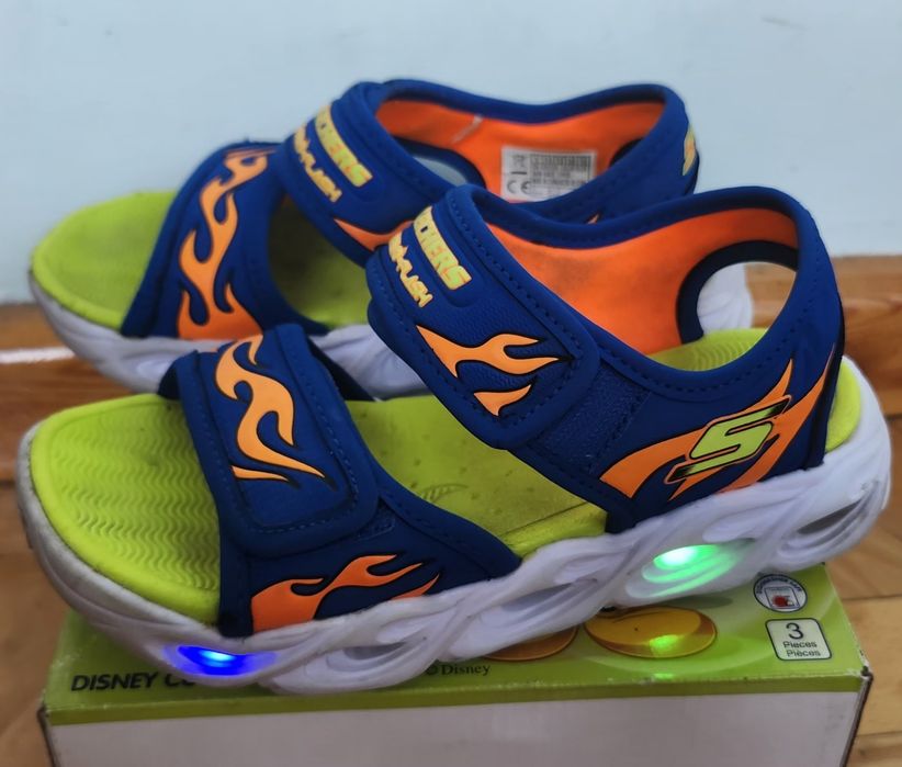 Босоножки Skechers