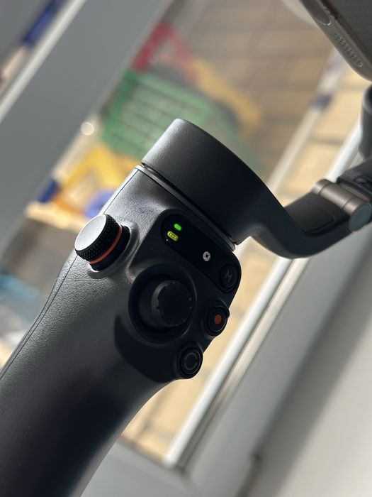 стабилизатор dJI Osmo mobile 6 Черный