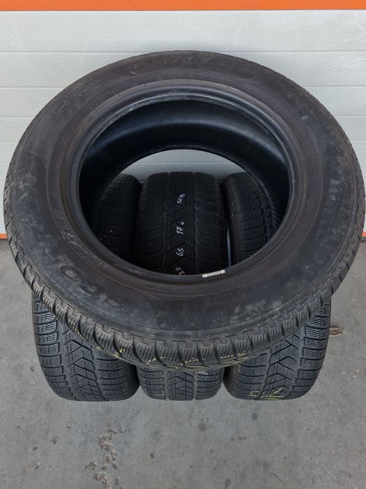 Зимни гуми 4 броя PIRELLI Scorpion 235 65 R17 дот 5018