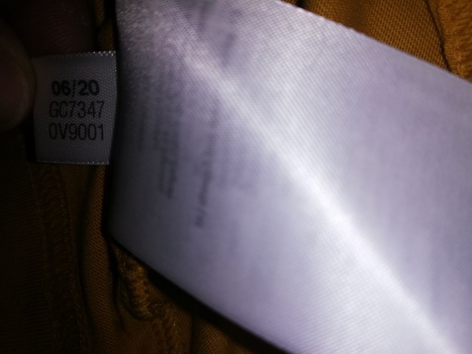 Тениска Адидас размер С/М нова!!!