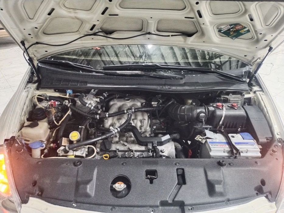 Kia carnival moshina sotiladi