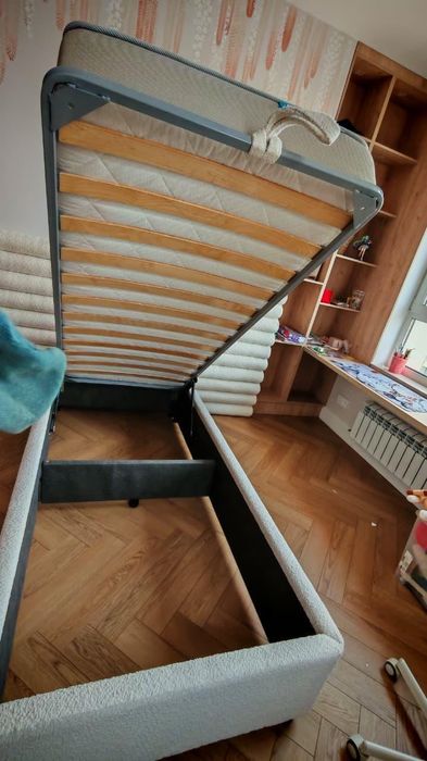 Срочно продам кровать