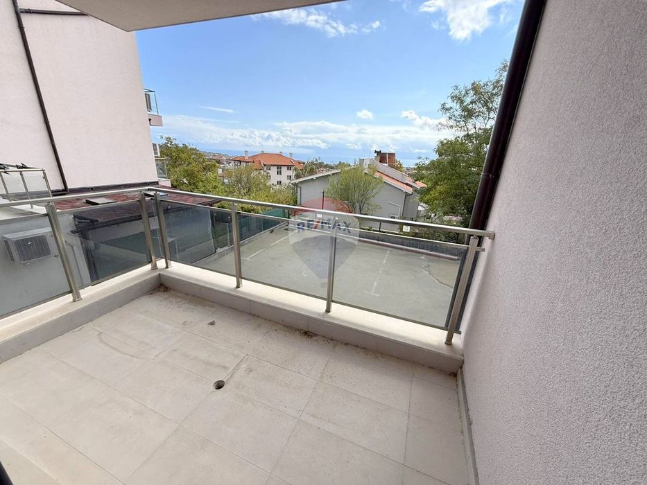 Тристаен апартамент, кв. Виница, гр. Варна Д.К 4187