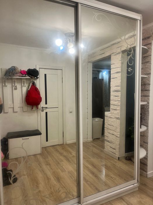 Шкаф купе,в отличном состоянии!