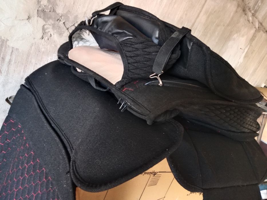 Универсальные чехлы