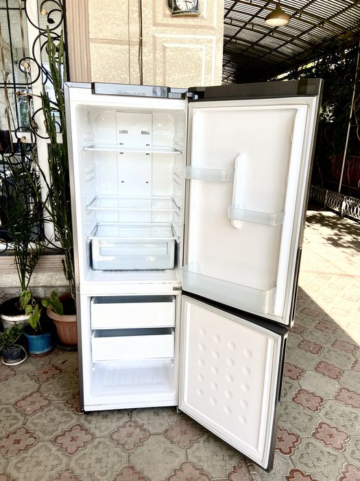 Продам Холодильник Самсунг