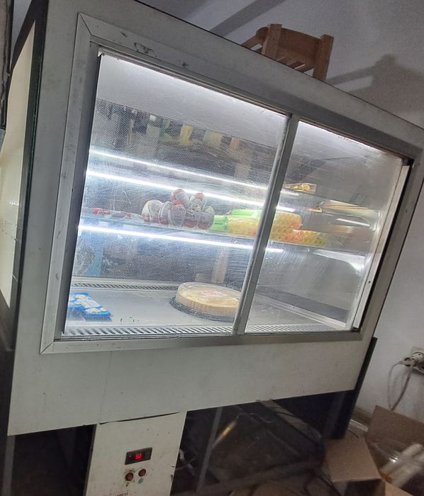 Продам морозильник
