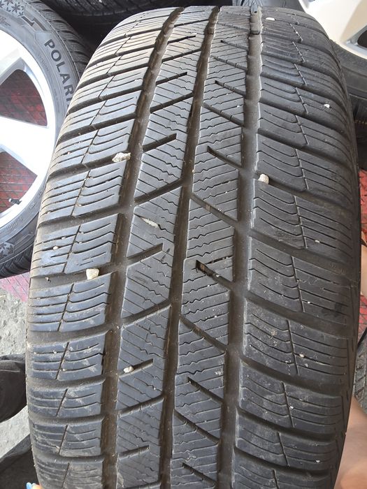 Jante Audi 18" cu anvelope Barum  235/55/18 iarna