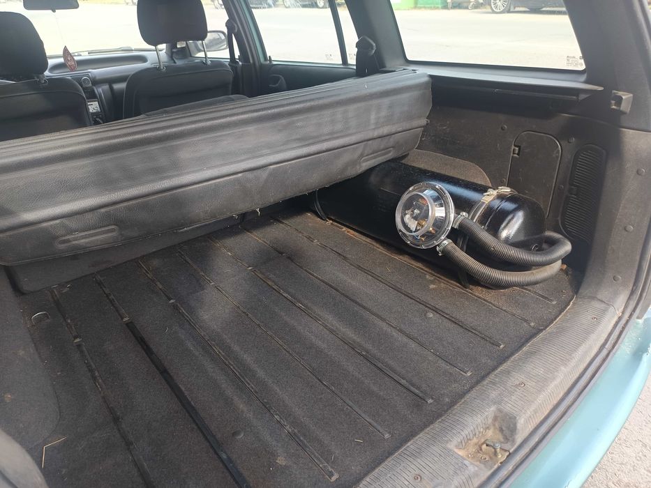 Продавам Opel Astra F Caravan (комби), 1997 г., двигател 1.4 бензин с газова уредба.