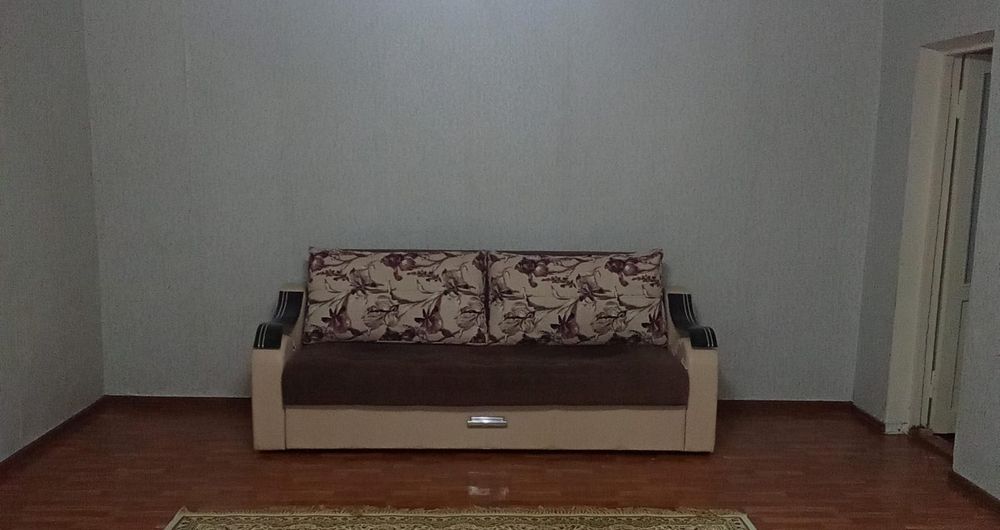 Диван в хорошем состоянии