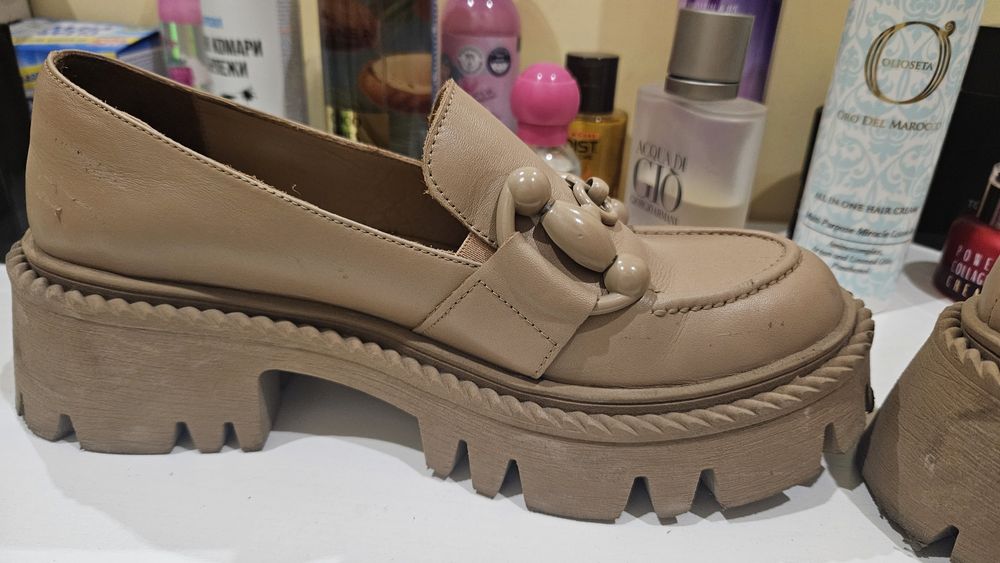 Обувки мокасини бежови