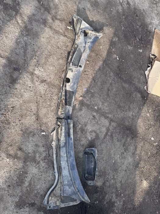 Запчасти на Nissan Skyline v35