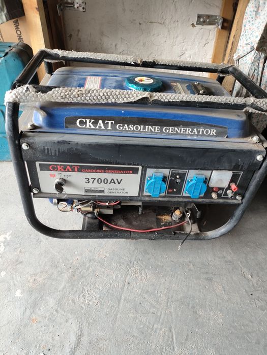 Продам бензиновый генератор СКАТ