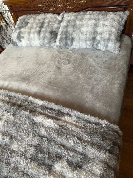 Покрывало с наволочками меховое теплое