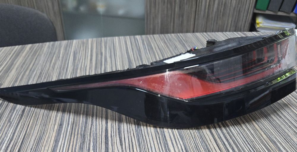 Stop .stgnga Stop tripla lampa aripa led land rover rangerover evoque 2 l551 k8d213404 k8d213404ad