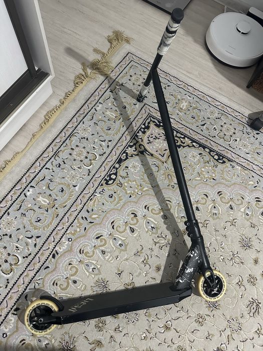 Трюковой самокат limit